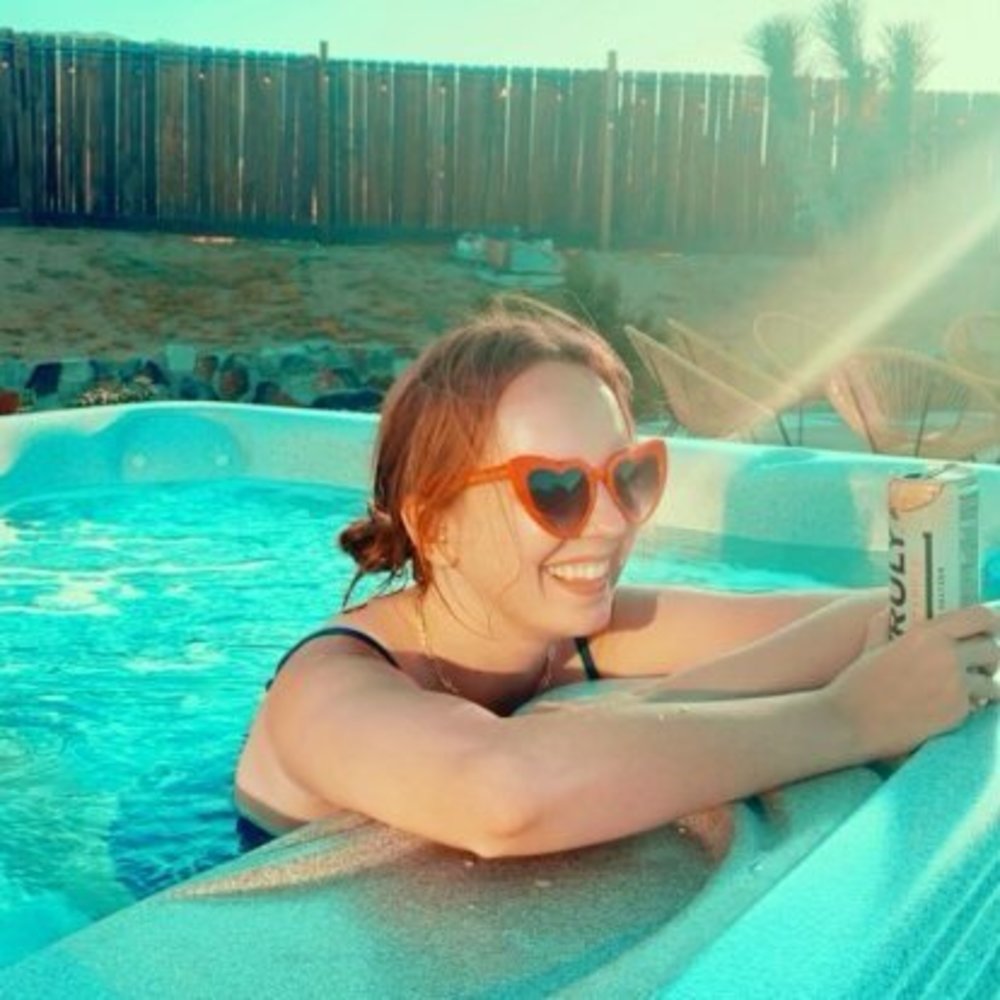 Meet your Posher, Ashley